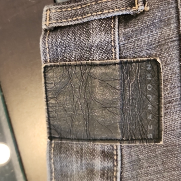 Sean John Jean Shorts - Picture 3 of 4